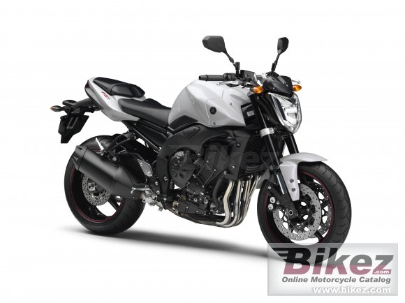 2013 Yamaha FZ1 photo